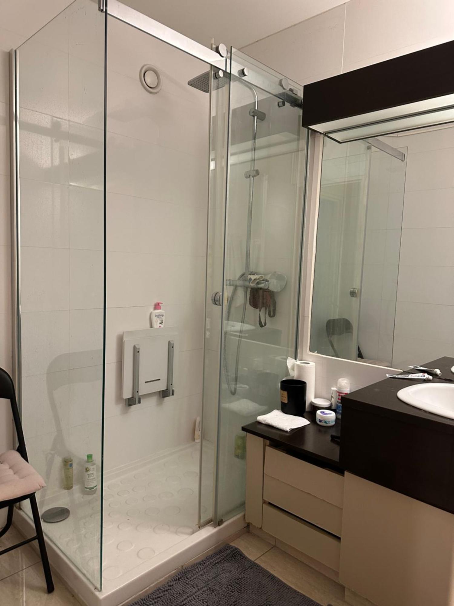 Joli Appartement 49 M² Proche Centre Paris, อิซซีเลมูลิโนต์ ภายนอก รูปภาพ