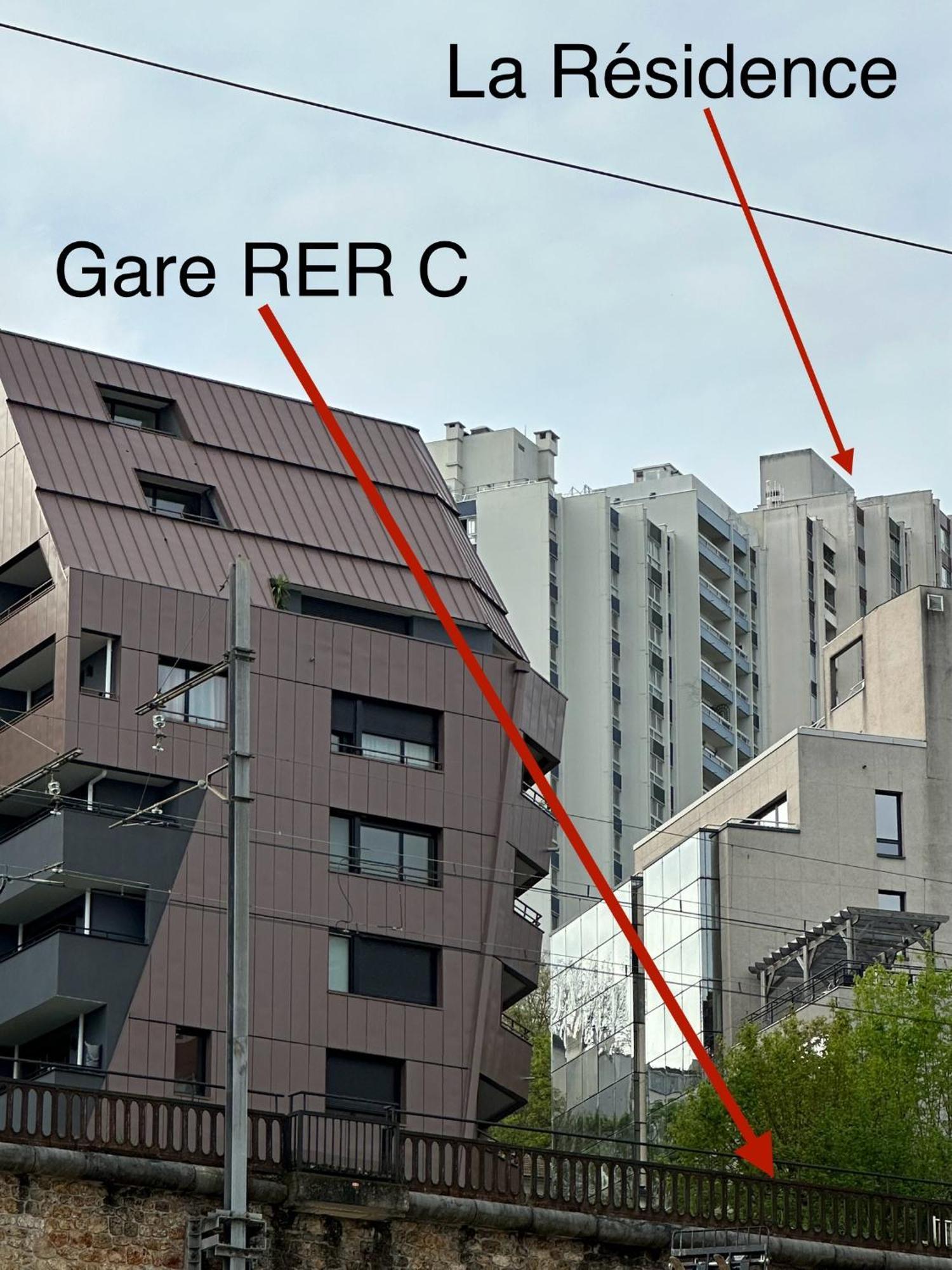 Joli Appartement 49 M² Proche Centre Paris, อิซซีเลมูลิโนต์ ภายนอก รูปภาพ